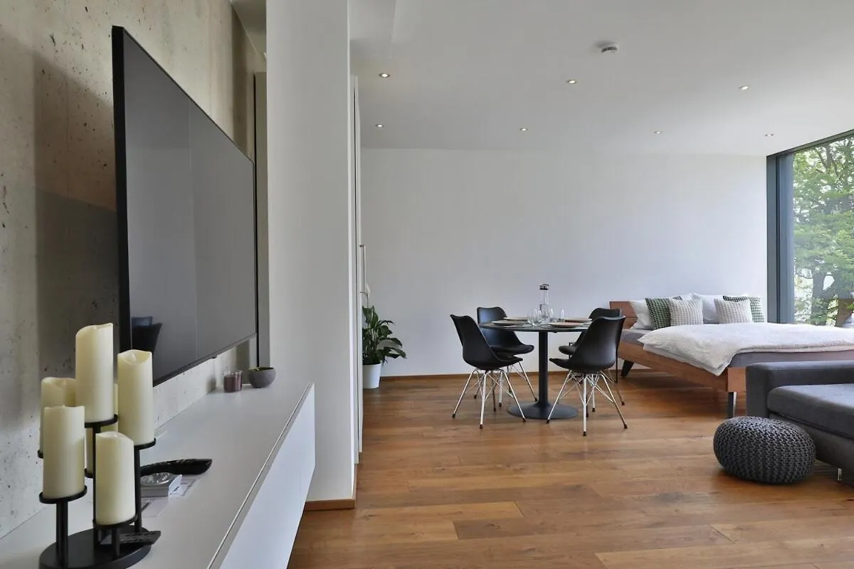 Moderne Dhh Mit Zwei Apartments Gersthofen 0*,