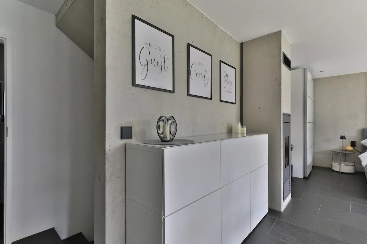Сasa de vacaciones Moderne Dhh Mit Zwei Apartments Gersthofen