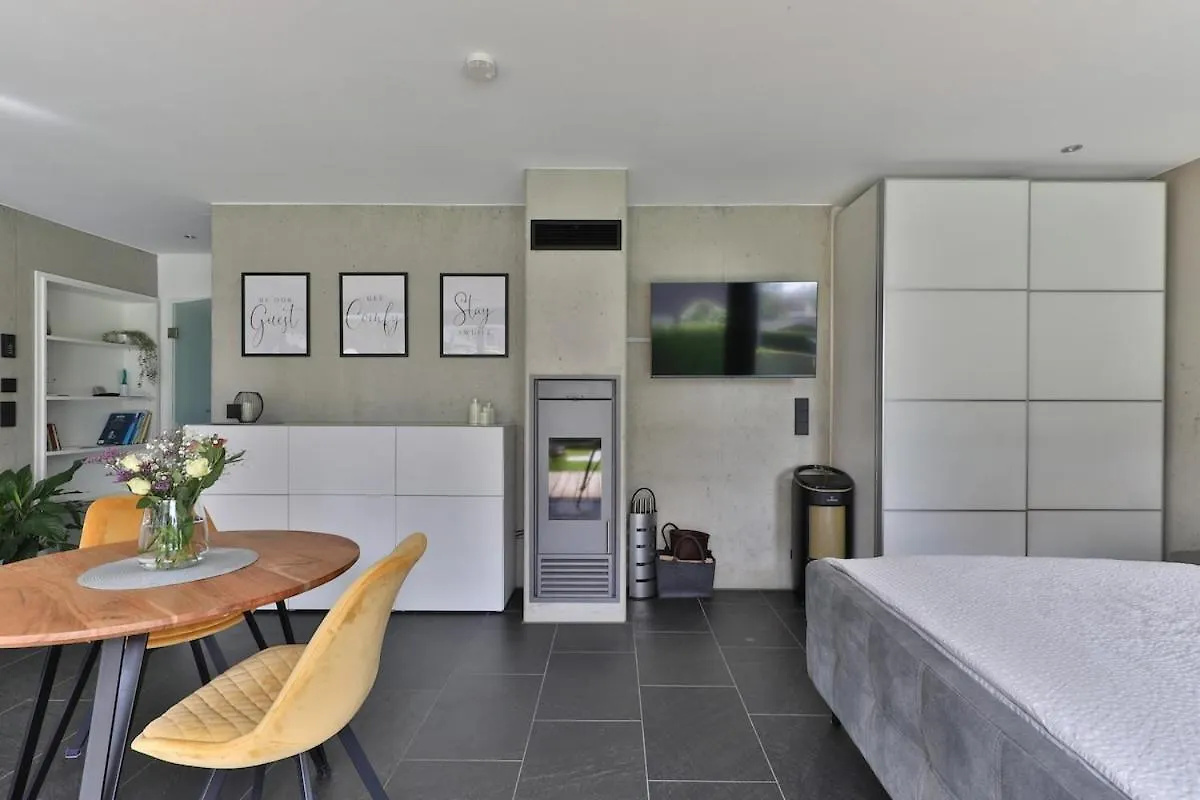 Сasa de vacaciones Moderne Dhh Mit Zwei Apartments Gersthofen