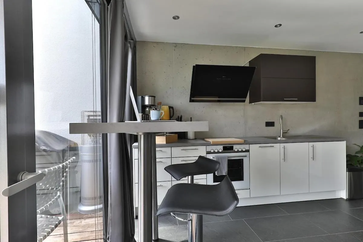 Moderne Dhh Mit Zwei Apartments Gersthofen Сasa de vacaciones